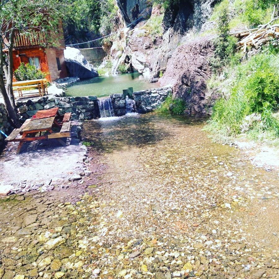 فندق Kapuzbasi Selalesi Bastuerk Dinlenme Tesisleri Büyükçakır المظهر الخارجي الصورة